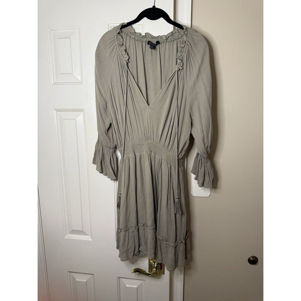 Forever 21 Boho Sage Green Flowy Dress With 3/4 Sleeves Size Medium